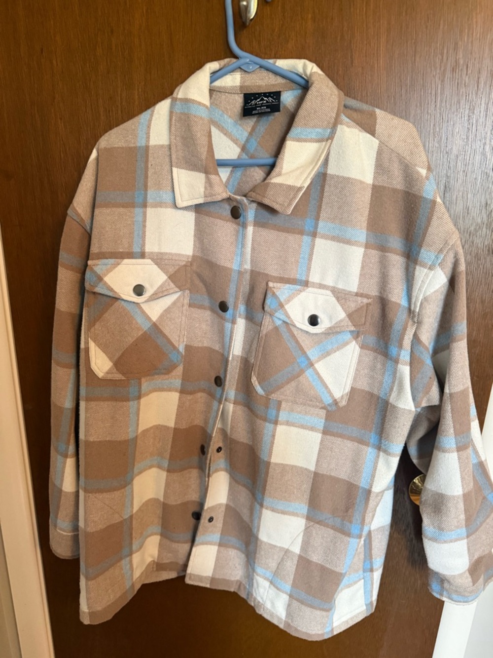 Plaid Button-Front Shirt Jacket in Beige & Light Blue
